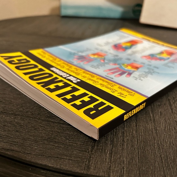 NWOT | Reflexology | Essential Guide | 2nd Edition | Paula Thayer - Picture 7 of 11